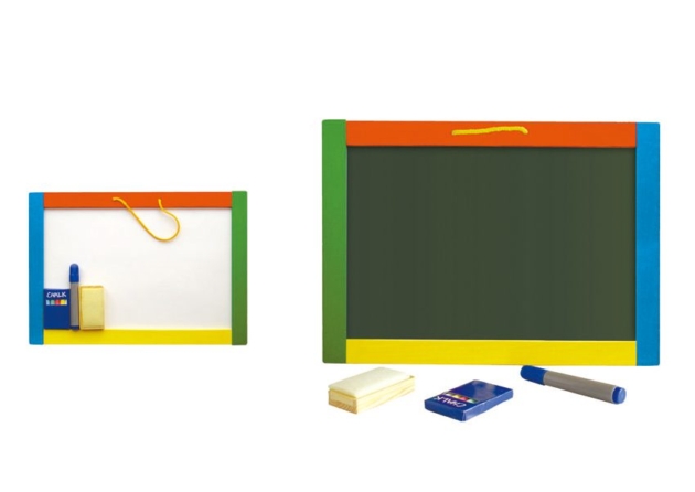 MAGNETIC BLACK AND WHITE BOARD