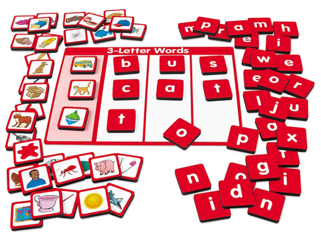 BUILD A WORD MAGNETIC BOARD 3 LETTER
